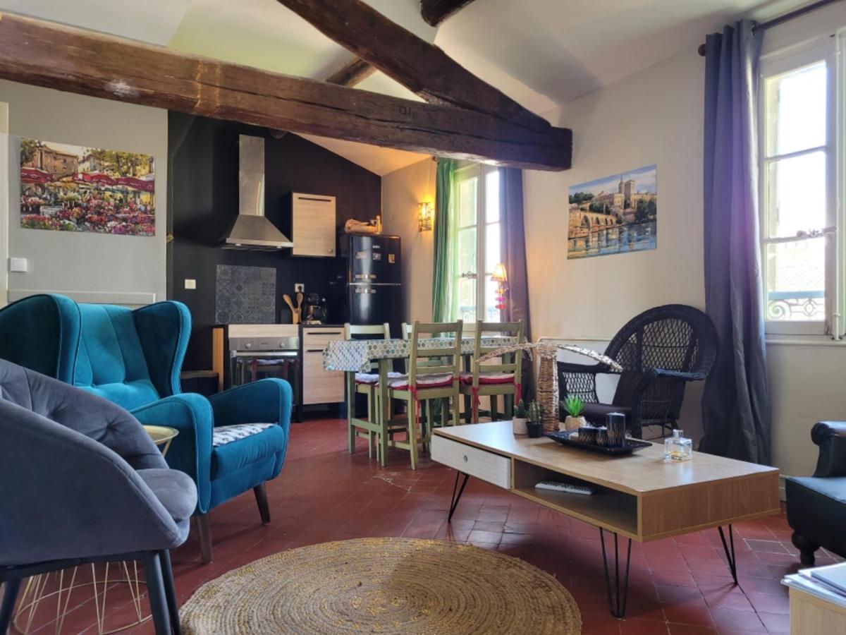 Un Nid Sur Les Toits Face Au Palais Des Papes Apartment Avignon Exterior photo