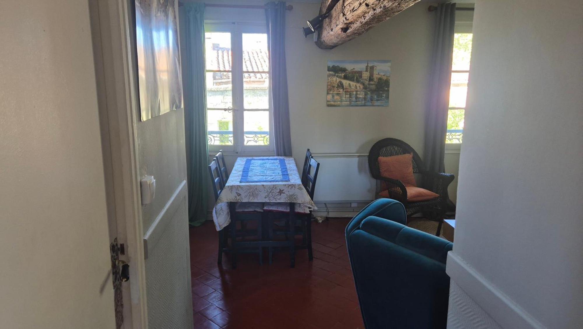 Un Nid Sur Les Toits Face Au Palais Des Papes Apartment Avignon Exterior photo